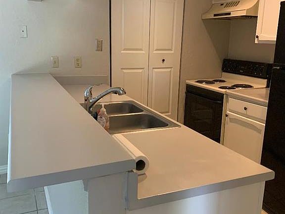 2nd image of 1117 E Linda Dr