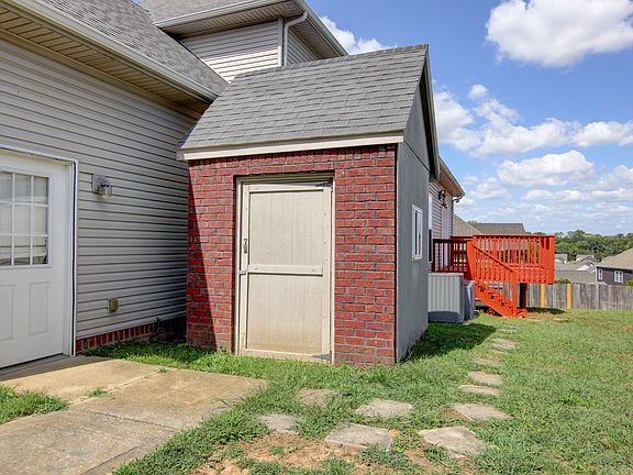 5th image of 109 Summer Terrace Ln