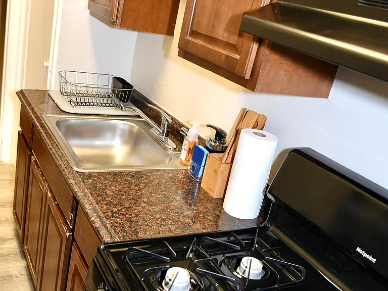 1403 Park Ave #2 — Photo 7