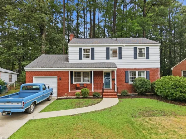 105 Huxley Pl, Newport News, VA 23606