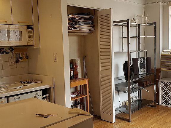 3rd image of 314 41st St #1503A