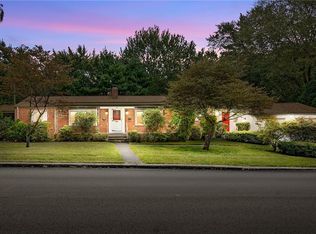 156 White Ave, Warwick, RI 02889