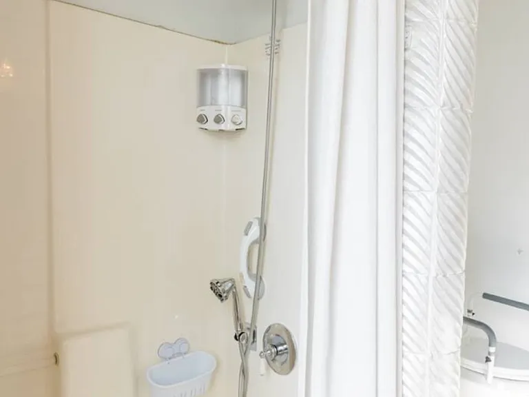 1305 Greenwood Ave — Photo 28