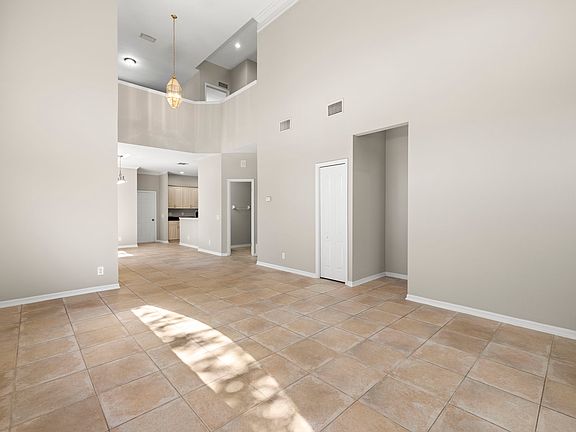 4-web-or-mls-1601 Druid Rd 4_05192025