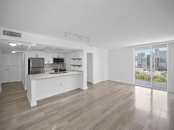 850 N Miami Ave #W-1804, Miami, FL 33136