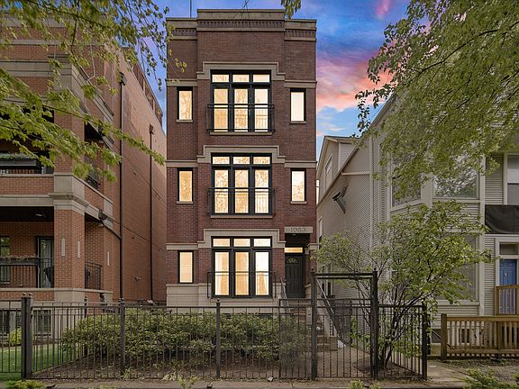 2nd image of 1053 W Cornelia Ave APT 1