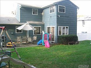 3rd image of 106 Boxwood Dr