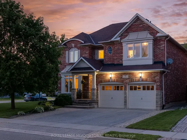 9 Black Bear Trl, Brampton, ON L6Y 5L2