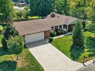 79 Glenwood Dr, Glen Carbon, IL
