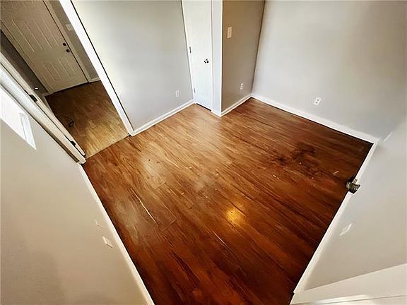 4th image of 1000 Newton St