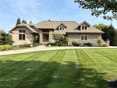 2415 Michelle Ct, Willoughby Hills, OH, 44094