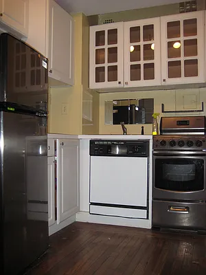 Rented by Segallis Real Estate | media 36