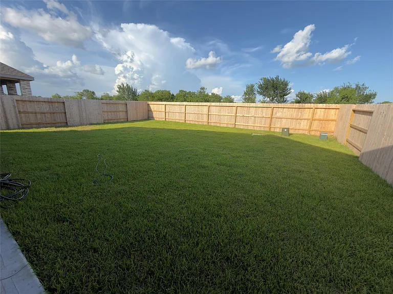 7919 Evening Emerald Dr — Photo 26