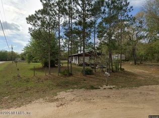 101 APRIL Avenue, Interlachen, FL 32148