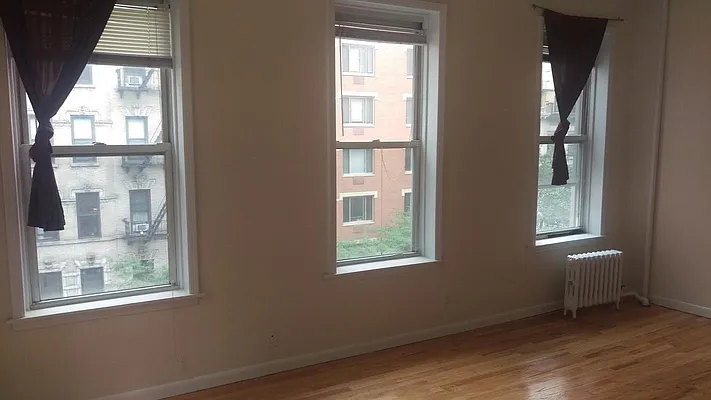 Rented by Green Line Realty | media 5