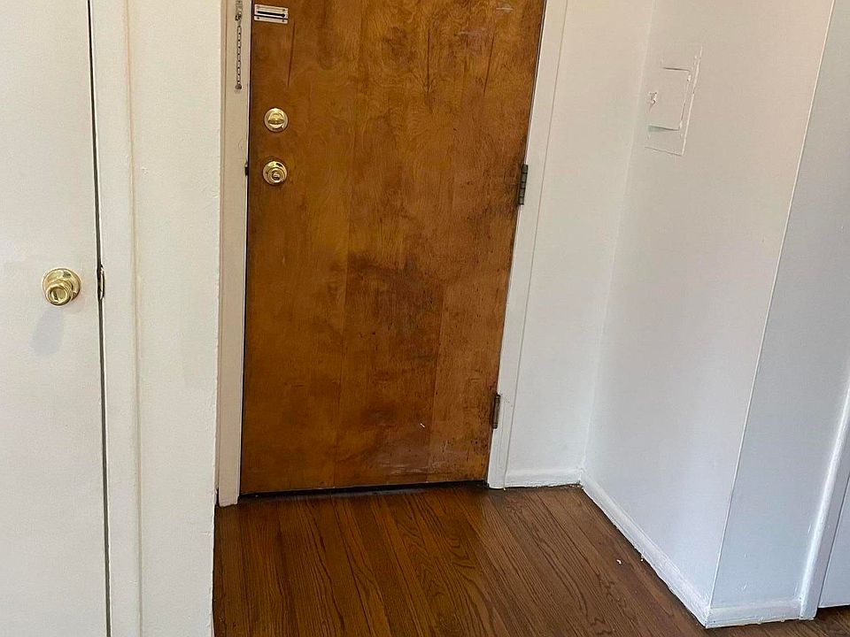 1st image of 364 Westwood Ave APT 3