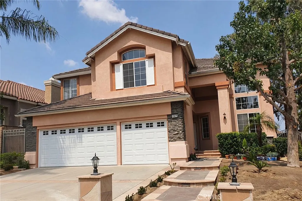 4 bed, 3227 sqft, $5,000 — Photo 1