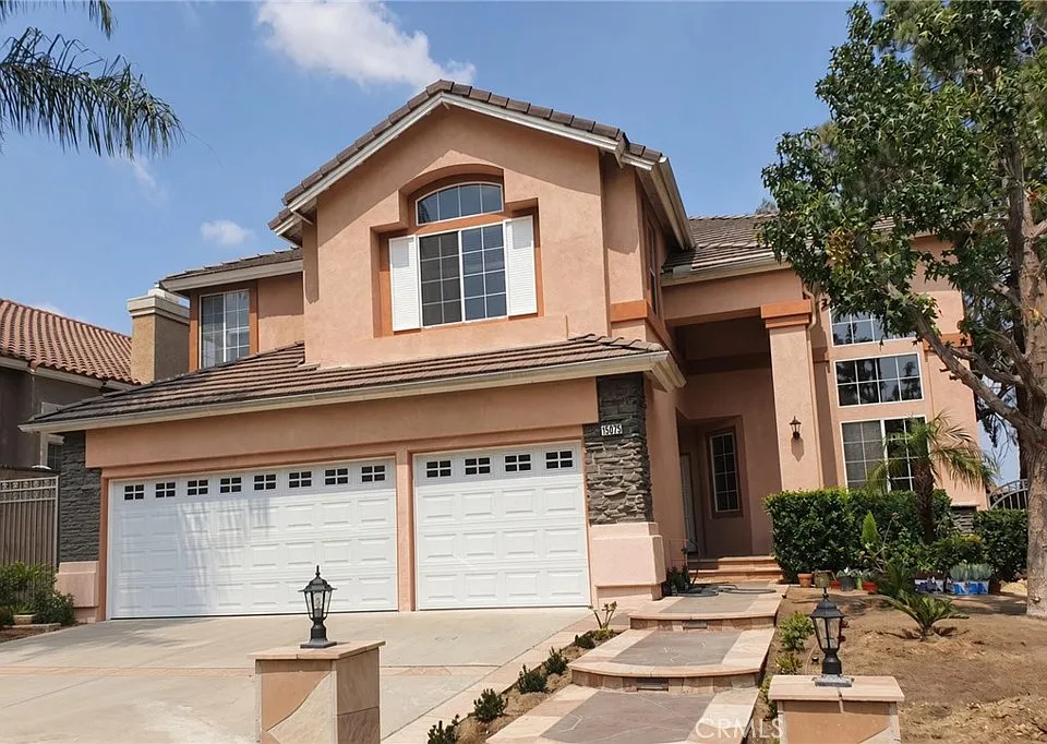 15075 Calle La Paloma