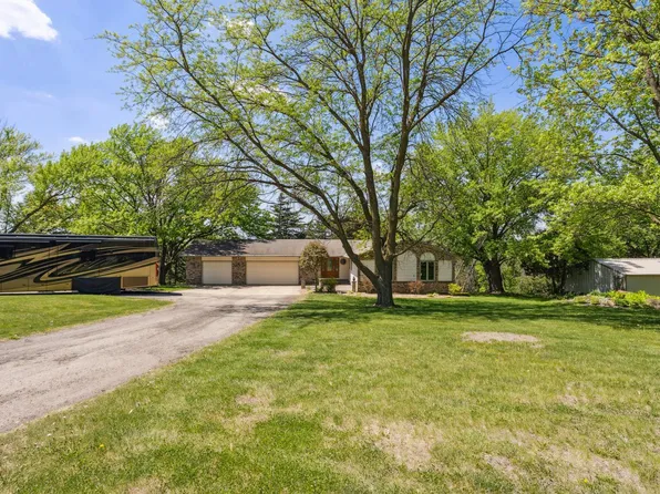 2820 150th St W, Shakopee, MN 55379