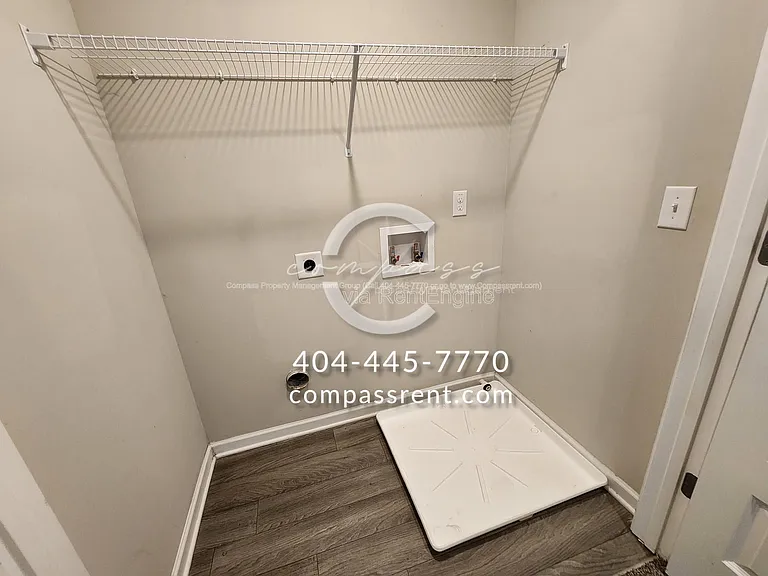 228 Lyndon Way NW — Photo 24
