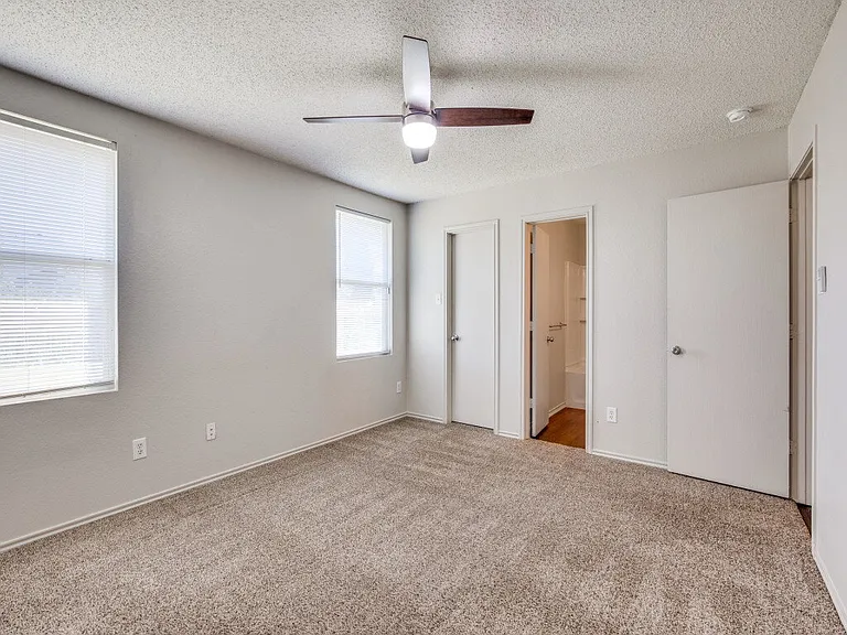 1424 Paint Brush Ct — Photo 10