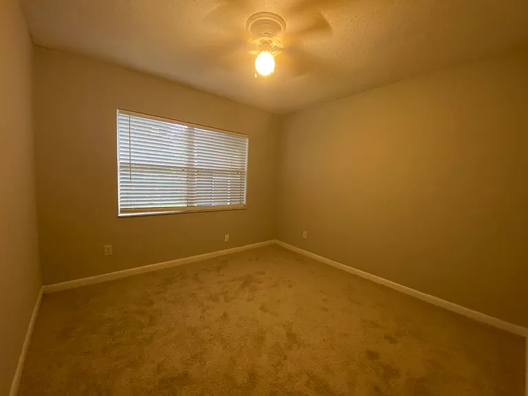 1421 Ridgecrest Rd — Photo 10