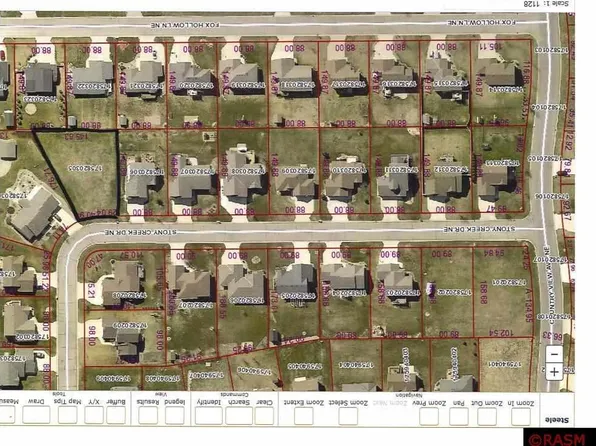 2515 Stony Creek Dr NE, Owatonna, MN 55060