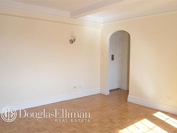 2nd image of 95 Christopher St APT 13E