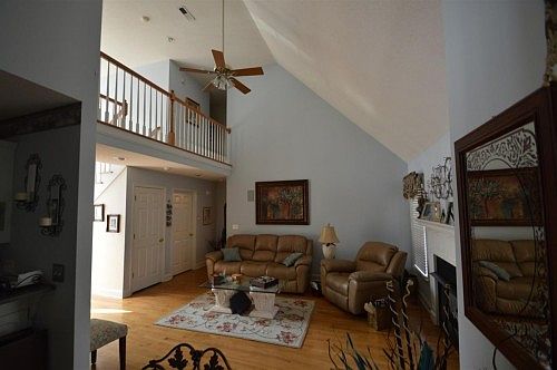 3rd image of 249 Riverrun Dr