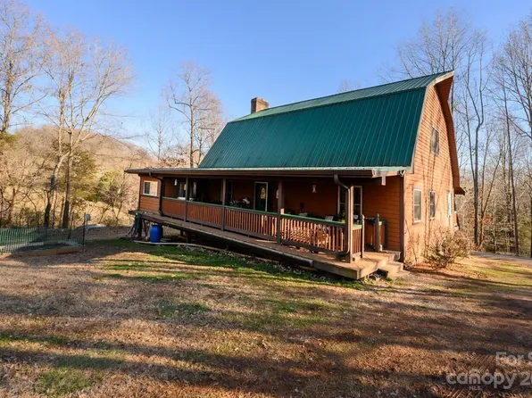 2800 Huckleberry Ridge Rd, Hiddenite, NC 28636