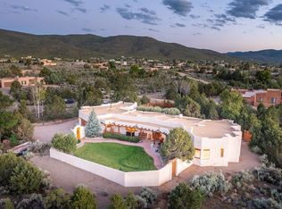 1422 Phillips, Taos, NM 87571