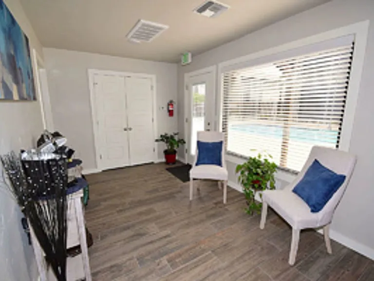 1304 Wylie Rd — Photo 20