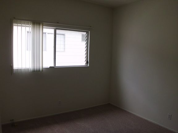5th image of 12631 Mitchell Ave APT 8