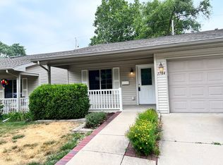 1704 Patricia Ct, Champaign, IL 61821