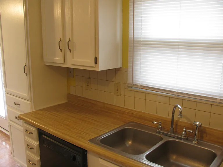 6459 Blackhaw Dr — Photo 13