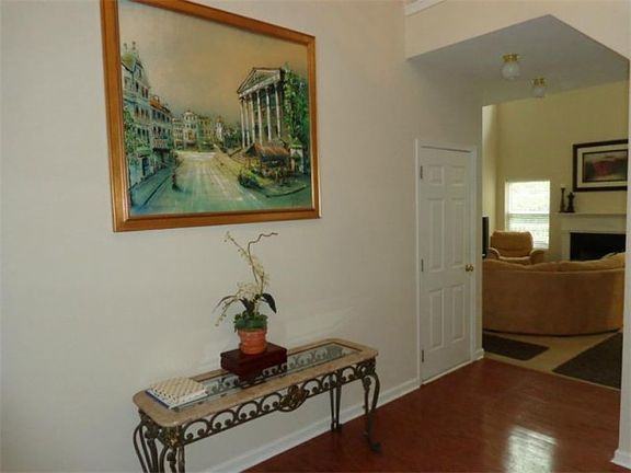 5th image of 239 Courtland Oaks Dr SW