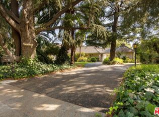 13320 Chandler Blvd, Van Nuys, CA 91401