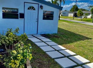 6920 SW 4th St, Pembroke Pines, FL 33023
