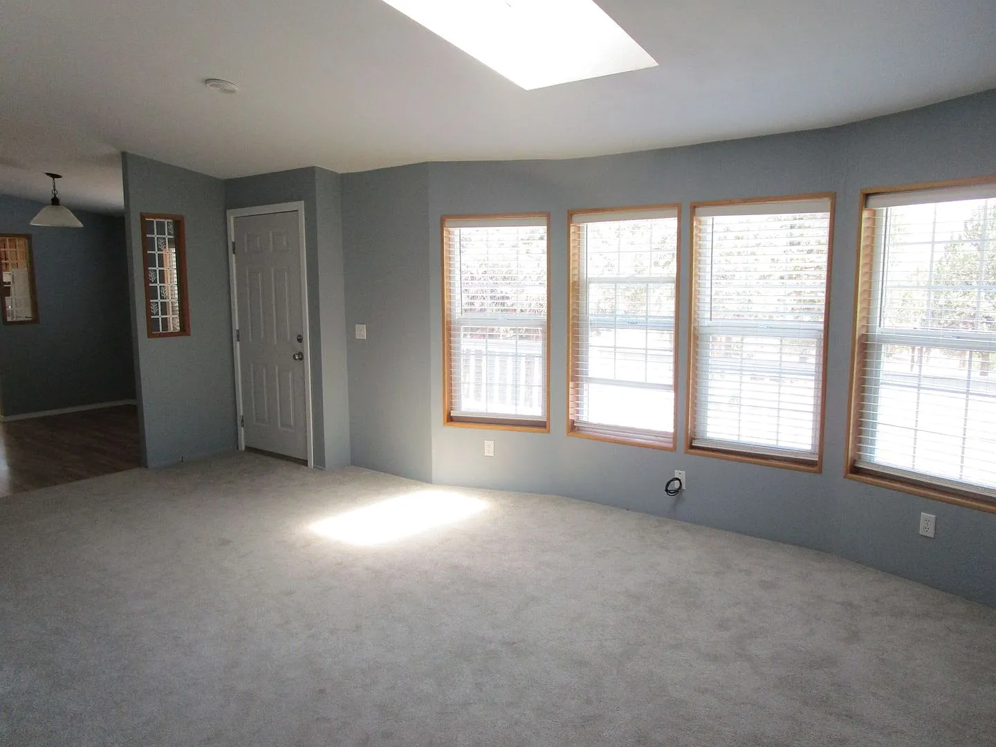 3 Bedroom Home in Idleway Acres Subdivision - Available Now! — Photo 2