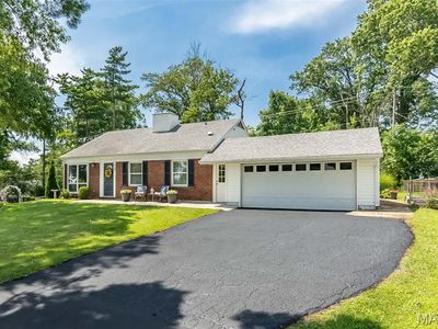 918 Crestland Dr, Ballwin, MO, 63011