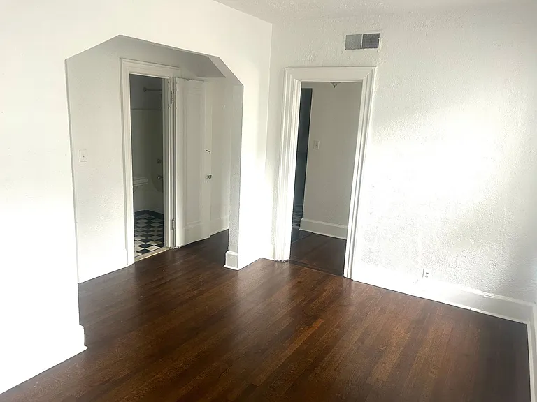 Westboro Apartments — Photo 16
