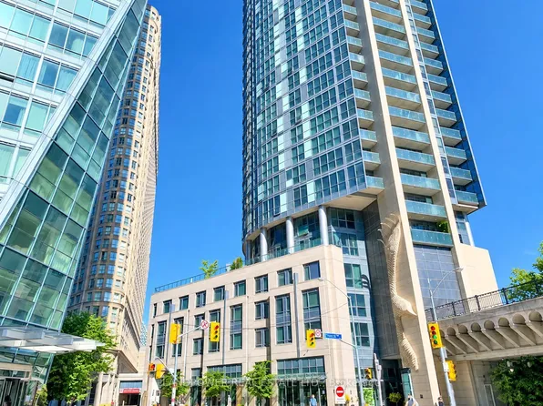 1 The Esplanade #3509, Toronto, ON M5E 0A8