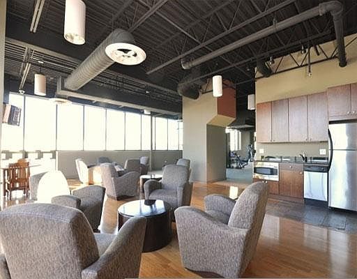 2nd image of 670 W Wayman St APT 801