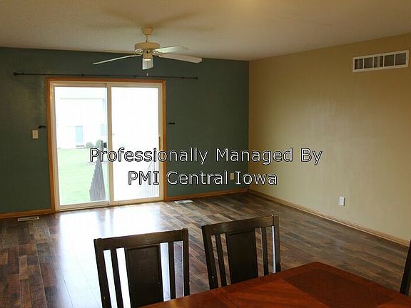 4th image of 4716 NE Hayes Dr