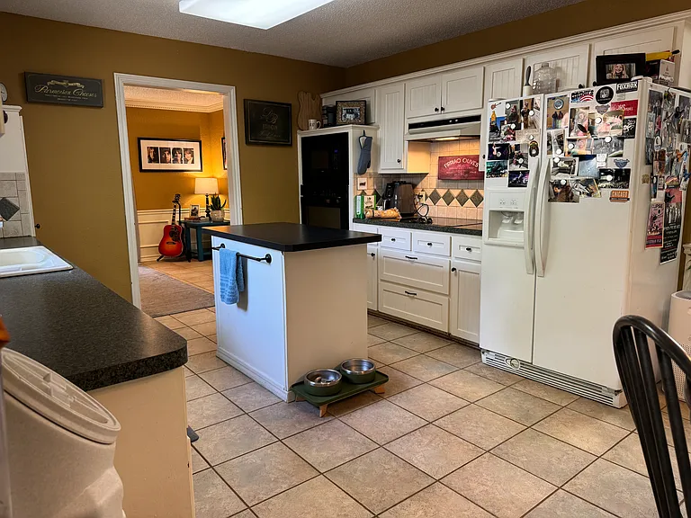 6107 Shadyside Ln — Photo 10