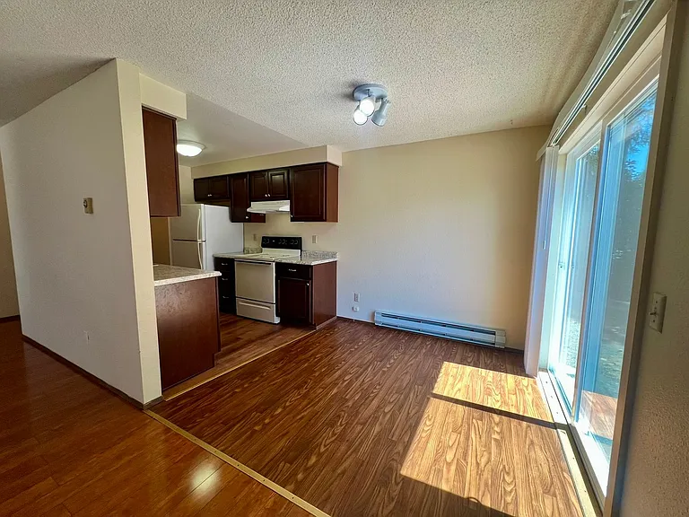 9306B White Top Ave NE — Photo 6