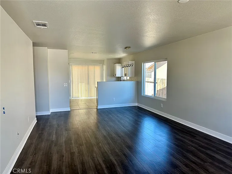 11923 Spring Hill Ct — Photo 6