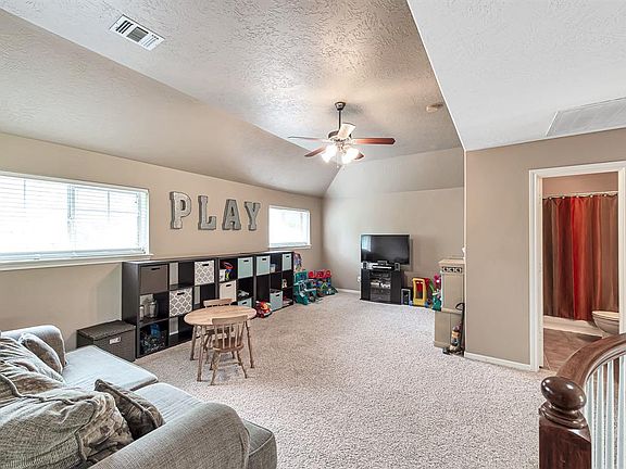 3rd image of 2302 Cottage Ct