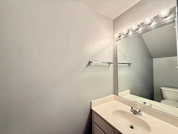 5th image of 311 Coral Creek Ln