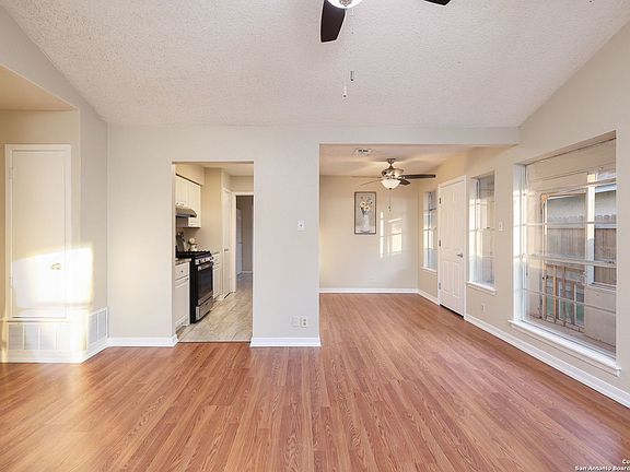 4th image of 5754 BIENVILLE DR